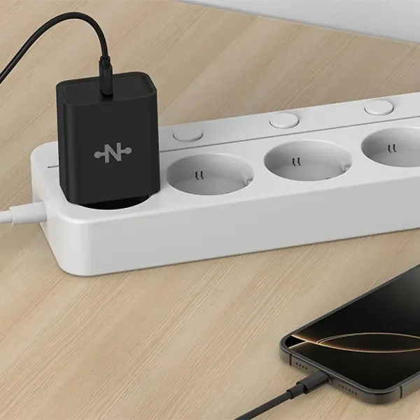 CONNECT - Chargeur Secteur USB-C 25W Noir